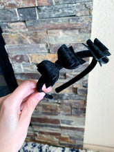 Load image into Gallery viewer, St. Patricks Dainty Bows