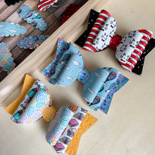 Load image into Gallery viewer, Books Dainty Bows