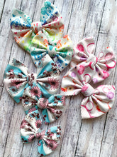 Load image into Gallery viewer, Mouse Bows