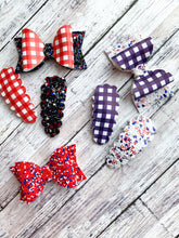 Cargar imagen en el visor de la galería, Patriotic Bows & Snaps