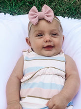 Load image into Gallery viewer, Light Muted Solids