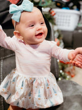 Load image into Gallery viewer, Blues Velvets