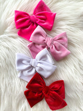 Load image into Gallery viewer, V-Day Release Velvets