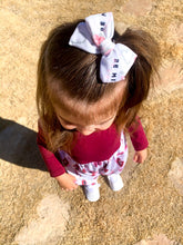 Cargar imagen en el visor de la galería, Valentines velvet bows