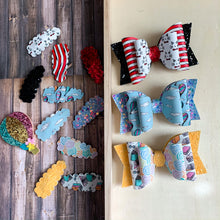 Load image into Gallery viewer, Books Dainty Bows
